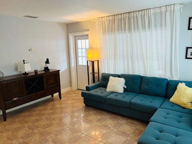 Foto del edificio - 2913 W Saint Conrad St