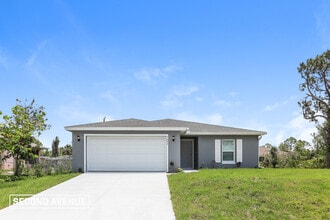 Building Photo - 3092 Villa St
