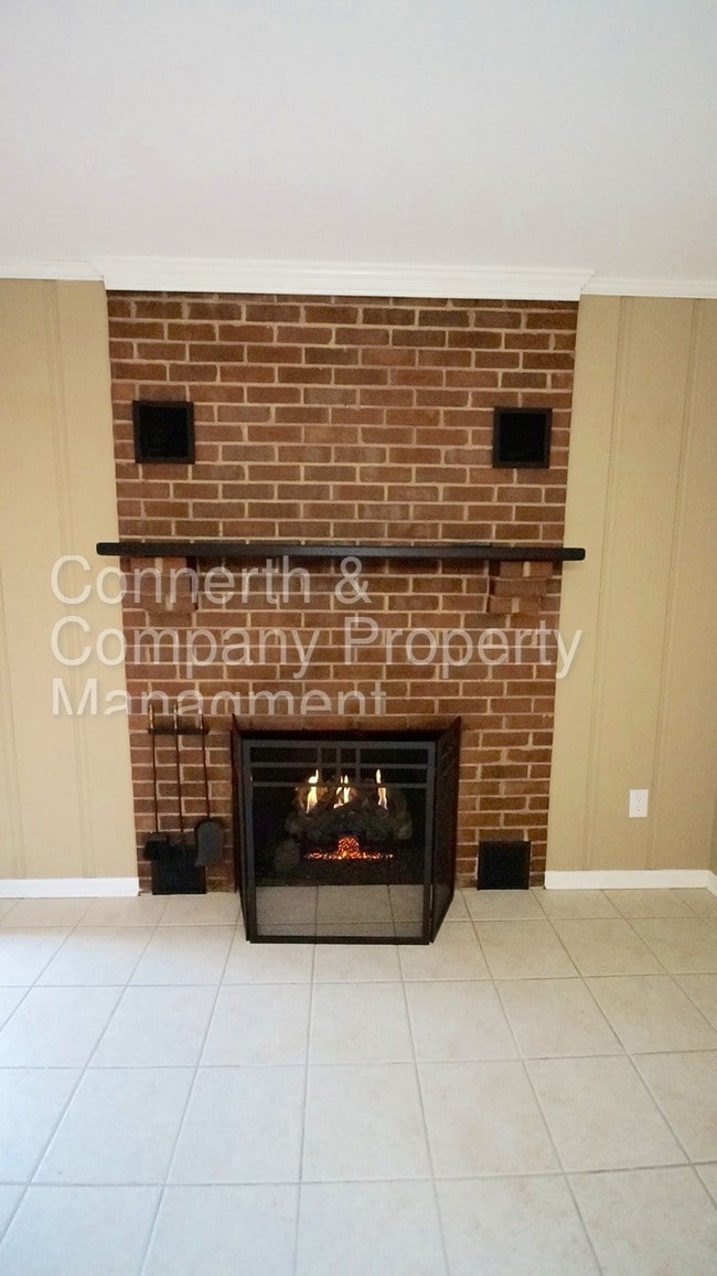 Building Photo - 289 Cherokee Trl