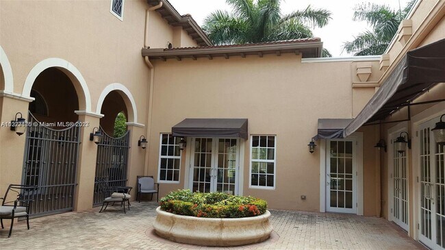 Foto del edificio - 623 SW 146th Ter