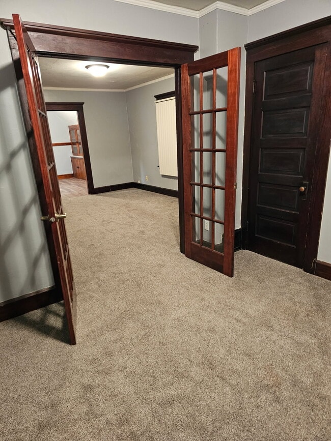 Building Photo - 2130 S 15th St