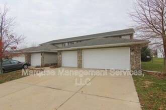 Building Photo - 113 W Windsor Ave