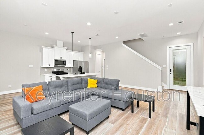 Foto del edificio - 8324 Curry Rd