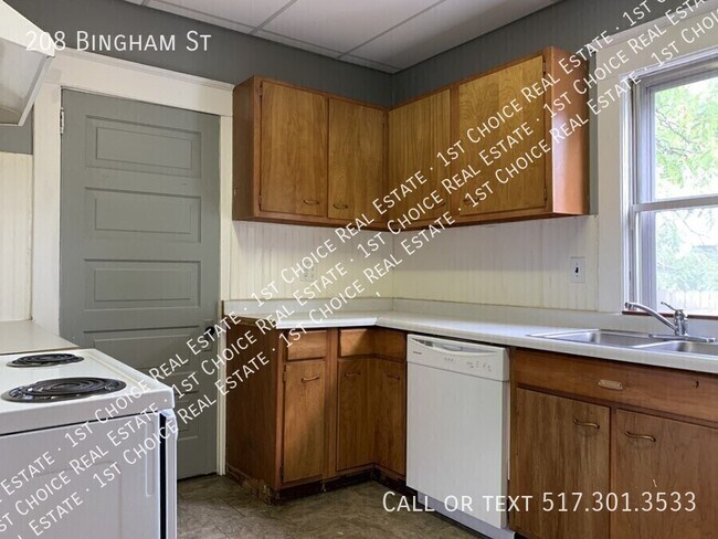 Foto del edificio - 208 Bingham St