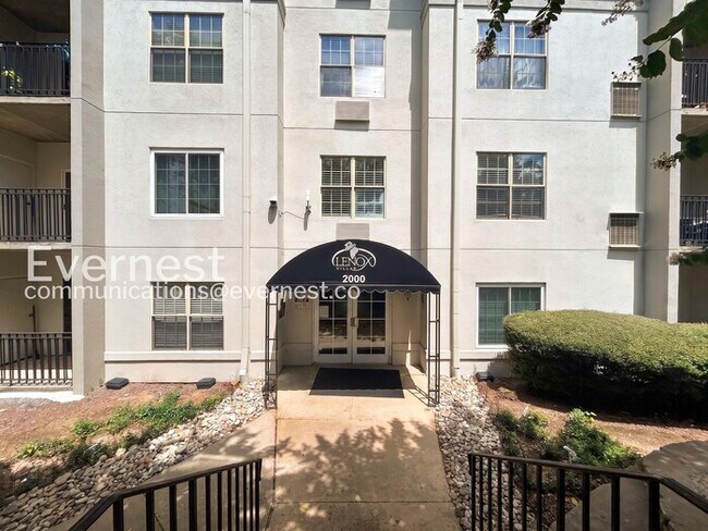 Foto del edificio - 970 Sidney Marcus Blvd NE