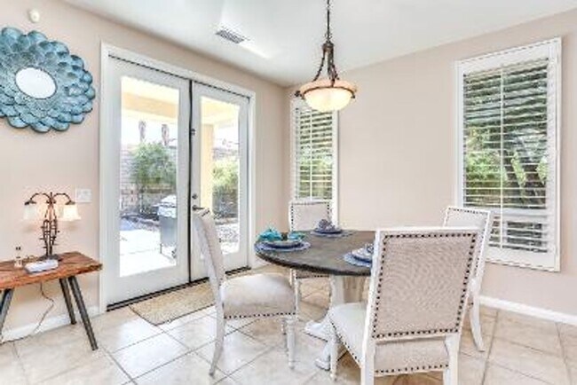 Building Photo - Tuscany Community, furnished. Seasonal/Lon...