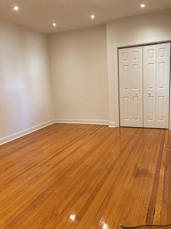 First Bedroom 2 - 727 Seward St