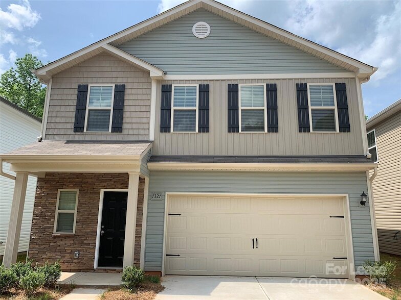 Foto principal - 7327 Neal Rd