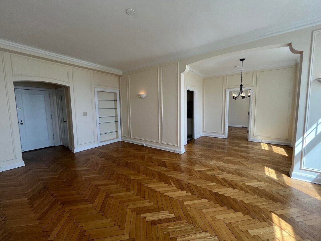 Foto principal - 925 E Wells St