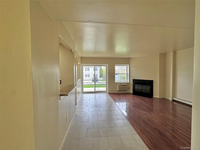 Foto del edificio - 5 Lexington Hills Rd