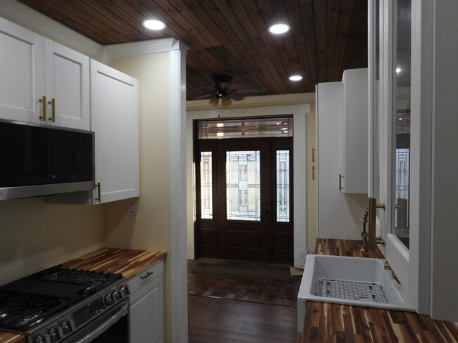 Building Photo - 241 2nd St