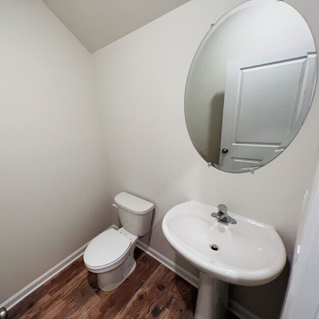 Foto del edificio - 3br 2.5ba Townhome Northeastern SD!