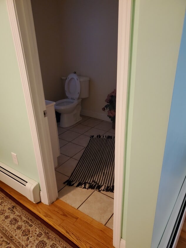 Building Photo - 5 Spring St