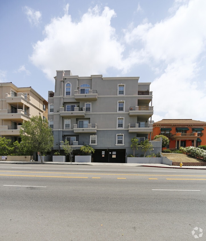 Foto del edificio - 616 S Wilton Pl
