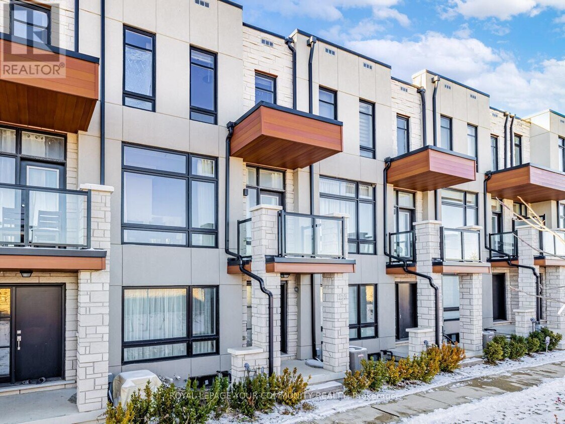 Primary Photo - 131 Carpaccio Ave