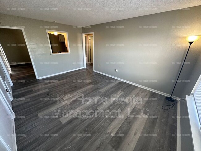 Building Photo - 821 Saddlewood St