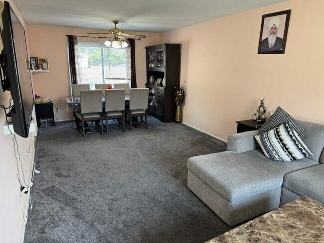 Comedor - 1908 Ironwood Ln