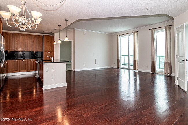 Foto del edificio - 1431 Riverplace Blvd