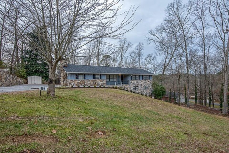 Primary Photo - Stonecrest House