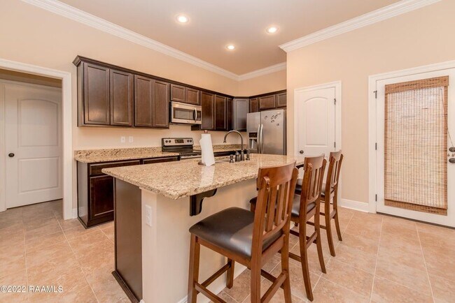 Foto del edificio - 106 Kohen Luke Dr