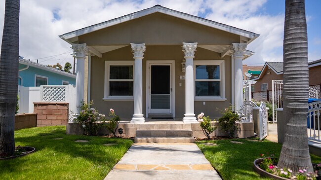 Foto del edificio - 1060 W 26th St