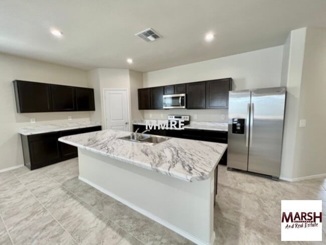 Foto del edificio - Very nice 4 bedroom home in Coolidge!