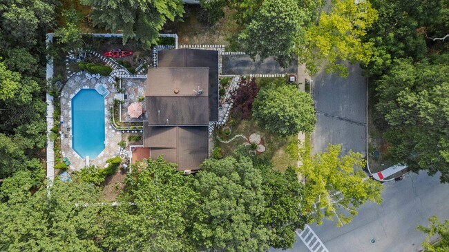 Foto del edificio - 27 Squire Ct
