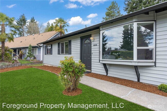 Foto del edificio - 3 br, 1 bath House - 12916 SE 162nd St