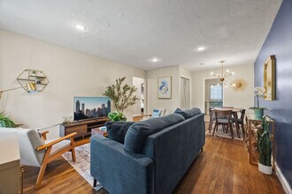 Building Photo - 2160 Lenox Rd NE