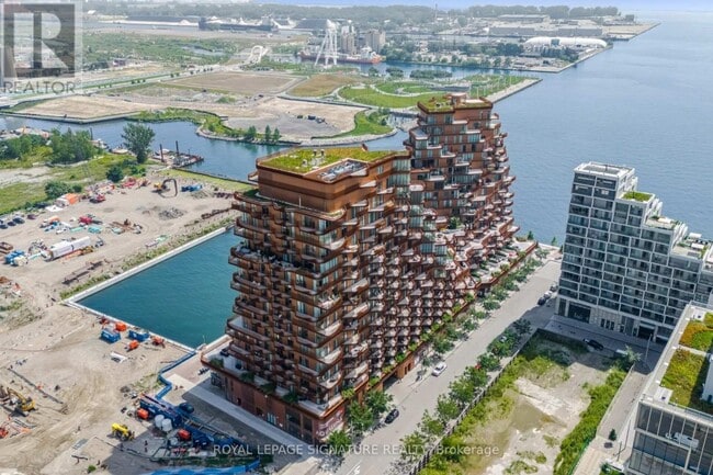 Building Photo - 155 Merchants' Wharf