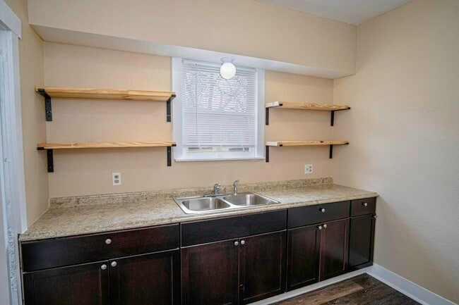 Foto del edificio - 1101 Gibbs St