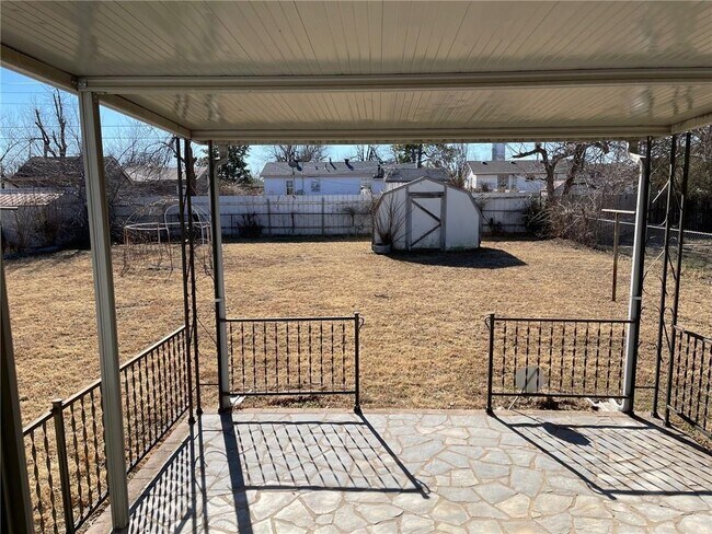 Foto del edificio - 3902 SE 10th Pl