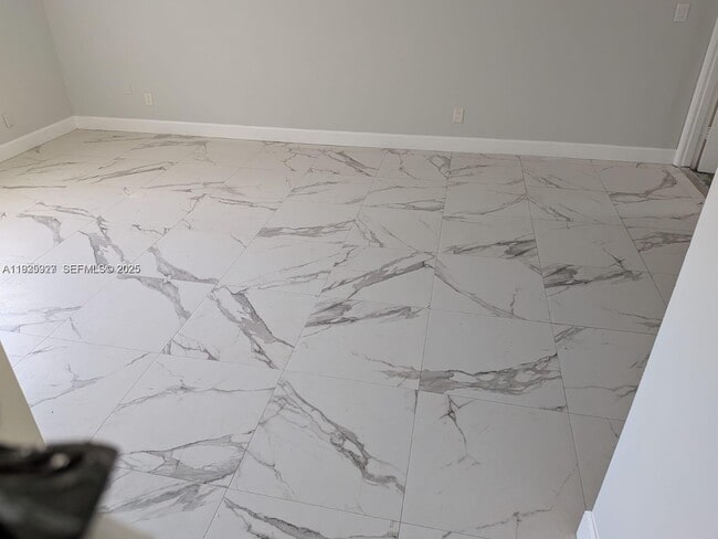 Foto del edificio - 6201 SW 37th St