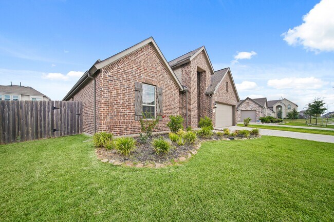 Building Photo - 2427 Madera Landing Ln