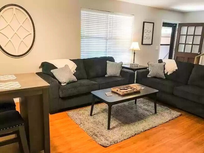 Living room 2 - 101 Country Club Dr