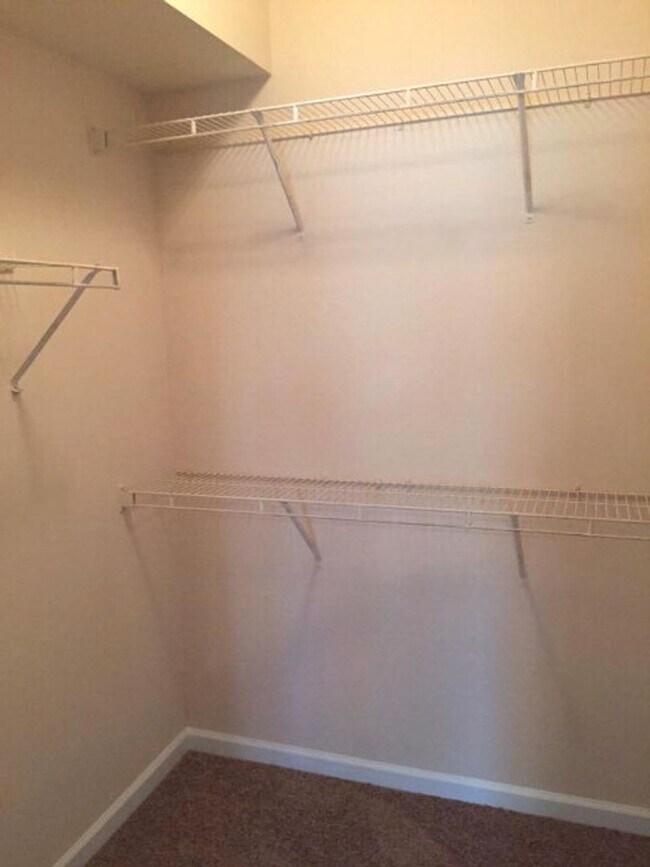 Foto del edificio - 913 Cabot Cove