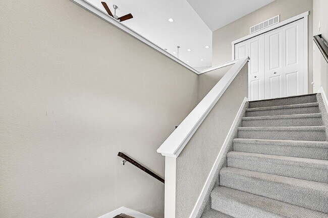 Foto del edificio - $2,095.95 2 Beds | 2 Bath, Single Family Home in Colorado Springs with Deck / Balcony!