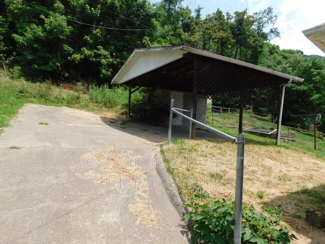 Building Photo - 178 Delta Rd 170