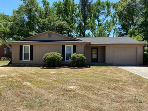 Building Photo - 4532 Hillside Dr