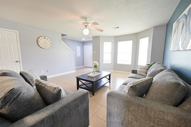 Foto del edificio - 23381 Richards Rd
