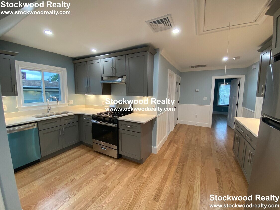 70 Sagamore St Unit 3, Boston, MA 02125 Condo for Rent in Boston, MA