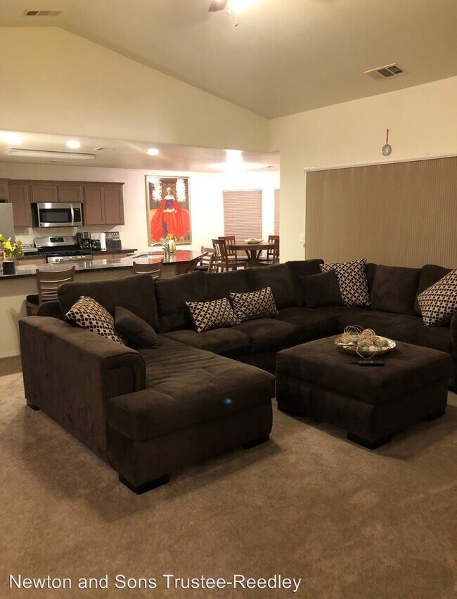 Foto del edificio - 3 br, 2 bath House - 1857 Rawson Avenue