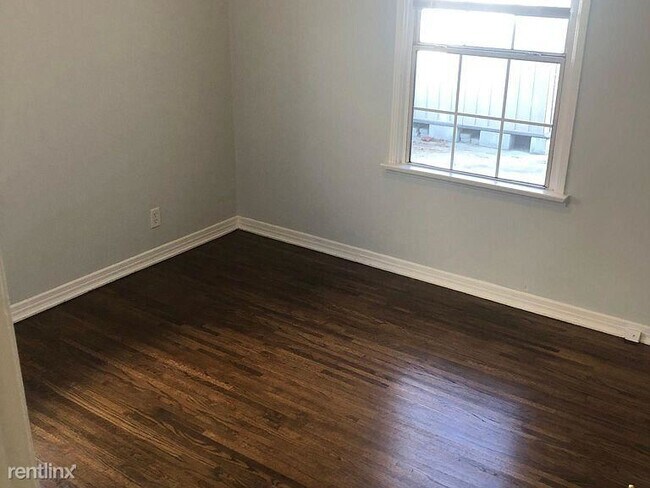 Foto del edificio - 3 br, 1 bath House - 2001 W Monterey Ave