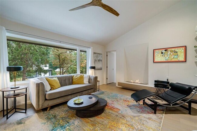 Foto del edificio - 390 Windsor Pkwy