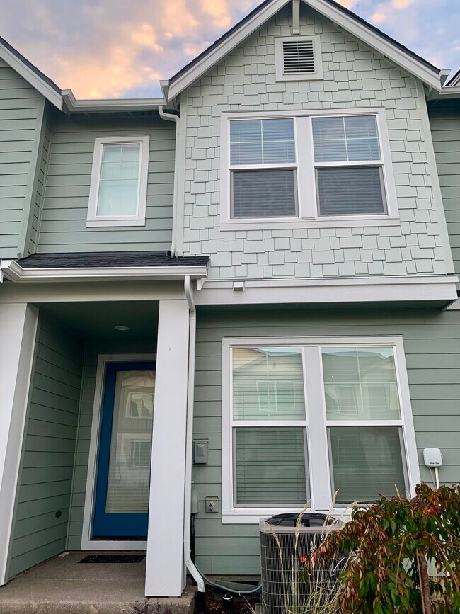 Foto del edificio - 3314 SE Farrow Ln