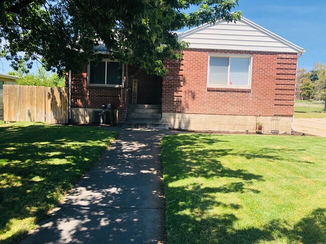 Building Photo - 2318 W 5600 S