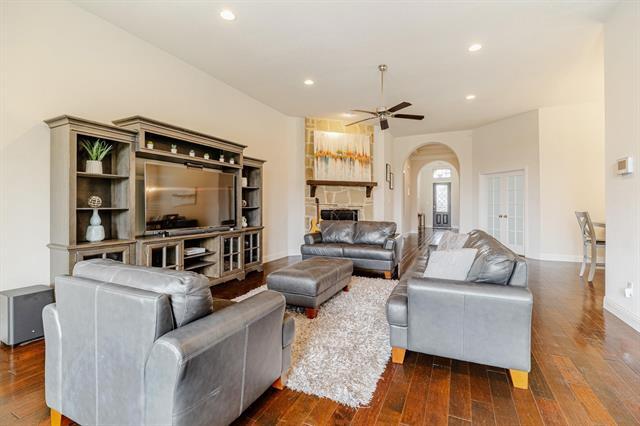 Building Photo - 1103 Somerset Cir