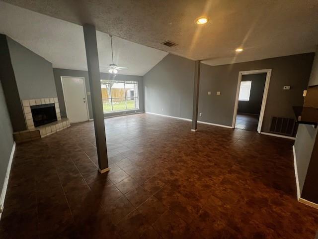 Foto del edificio - 2307 Autumn Springs Ln