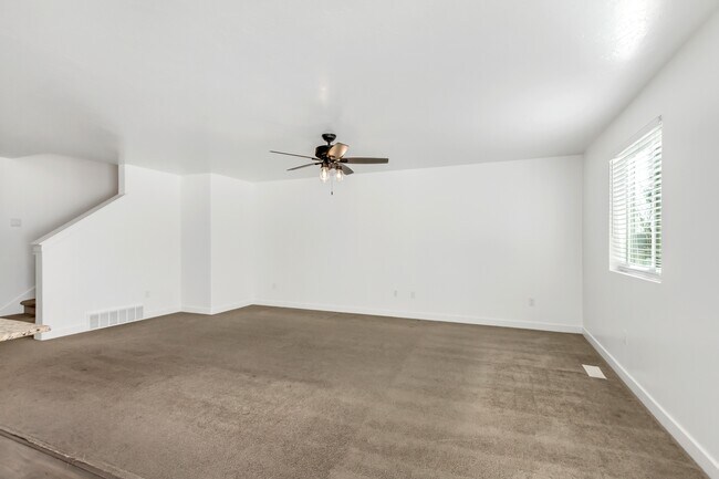 Foto del edificio - 1158 1740 W