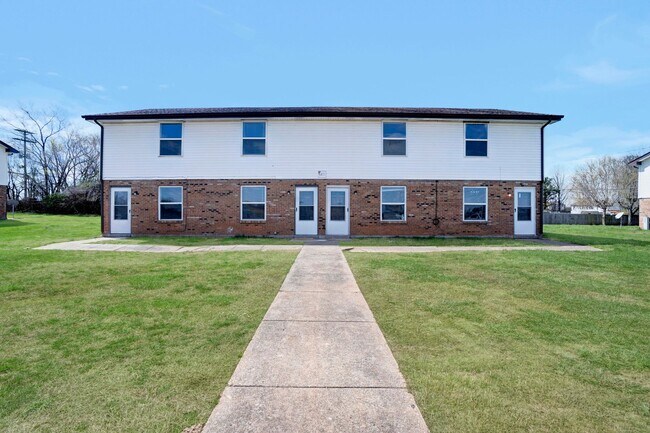 Foto del edificio - 1108 Pembroke Oak Grove Rd